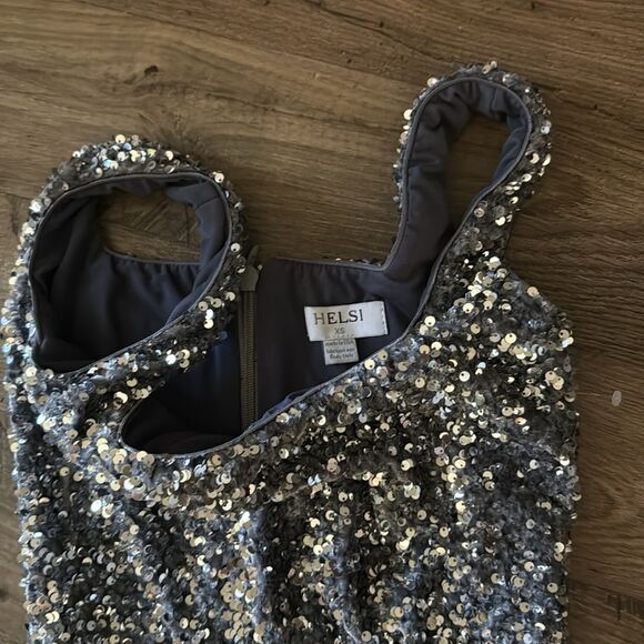 HELSI: Marilyn Sequin Gown - Picture 6 of 7